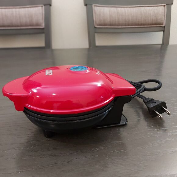 DASH Mini Maker for Individual Waffles Hash Browns Non-Stick 4 in Red - Picture 2 of 9